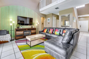 10 Mi to Parks Spacious Kissimmee Home with Lanai!